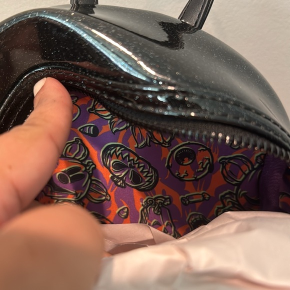 OCTOBER BUYERS GIVEAWAY!!!! - Picture 10 of 14